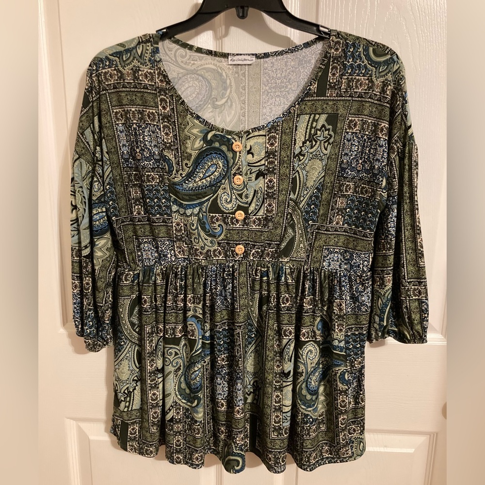 Egs California women’s pleated